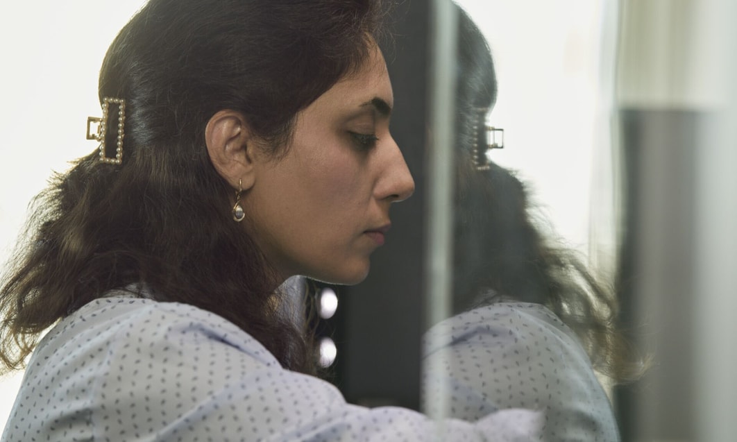 めをつむったひと