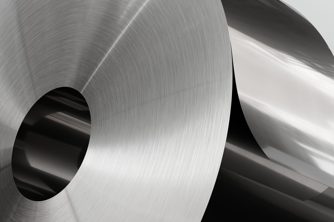 en närbild av en metallrulle