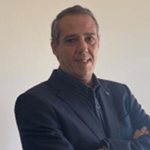 en person i en kostym