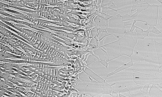 en närbild av en vit yta