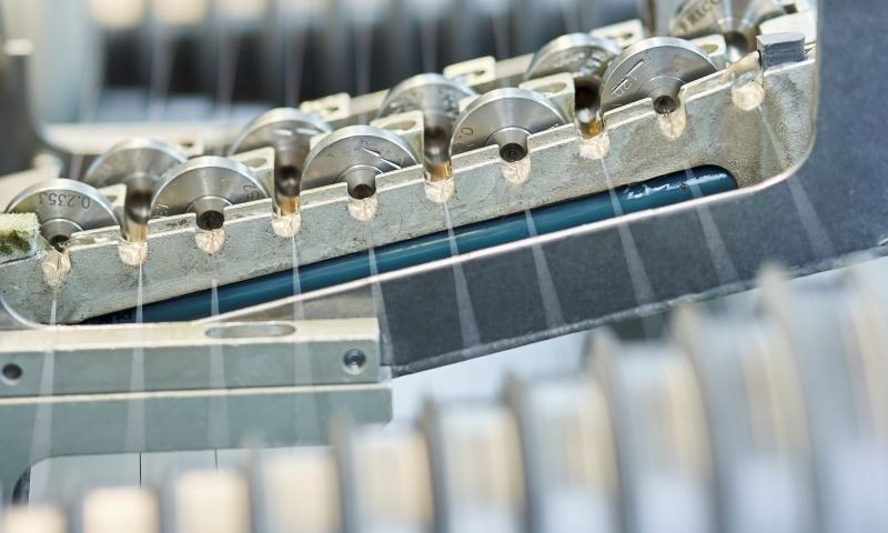 en maskin med cirkulära metalldelar