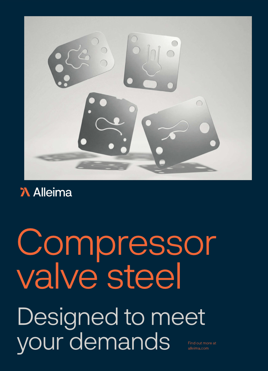 en grupp fyrkantiga silverföremål med hål